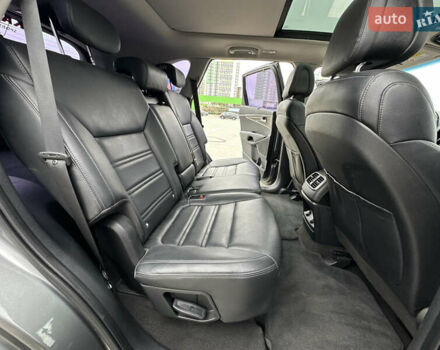 Сірий Кіа Соренто, об'ємом двигуна 2.2 л та пробігом 180 тис. км за 18500 $, фото 45 на Automoto.ua