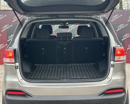 Серый Киа Соренто, объемом двигателя 2.36 л и пробегом 121 тыс. км за 14700 $, фото 9 на Automoto.ua