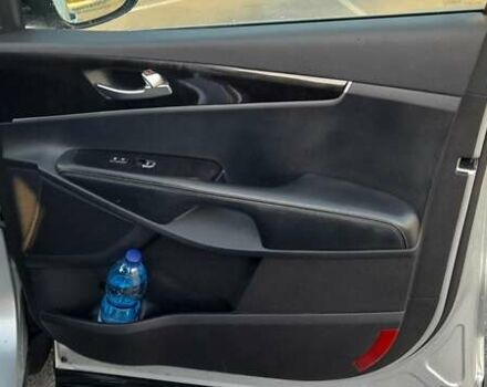 Сірий Кіа Соренто, об'ємом двигуна 2.4 л та пробігом 200 тис. км за 15500 $, фото 47 на Automoto.ua