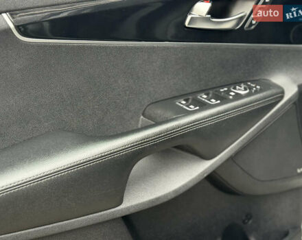 Серый Киа Соренто, объемом двигателя 2.2 л и пробегом 193 тыс. км за 22222 $, фото 35 на Automoto.ua