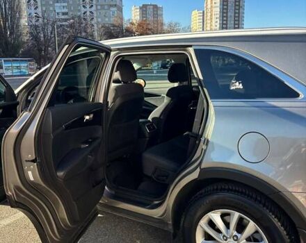 Серый Киа Соренто, объемом двигателя 2.36 л и пробегом 103 тыс. км за 15500 $, фото 14 на Automoto.ua