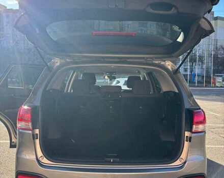 Серый Киа Соренто, объемом двигателя 2.36 л и пробегом 103 тыс. км за 14300 $, фото 9 на Automoto.ua