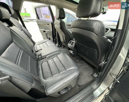 Сірий Кіа Соренто, об'ємом двигуна 2.2 л та пробігом 180 тис. км за 18500 $, фото 46 на Automoto.ua