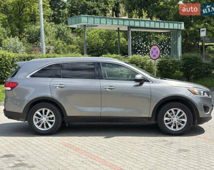 Киа Соренто 2015 в Львове на Automoto.ua Серый Киа Соренто, объемом двигателя 2.4 л и пробегом 134 тыс. км за 14200 $, фото 6 на Automoto.ua