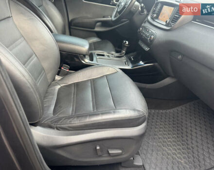 Сірий Кіа Соренто, об'ємом двигуна 2.2 л та пробігом 207 тис. км за 18800 $, фото 32 на Automoto.ua