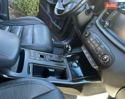 Серый Киа Соренто, объемом двигателя 2.2 л и пробегом 190 тыс. км за 24000 $, фото 2 на Automoto.ua