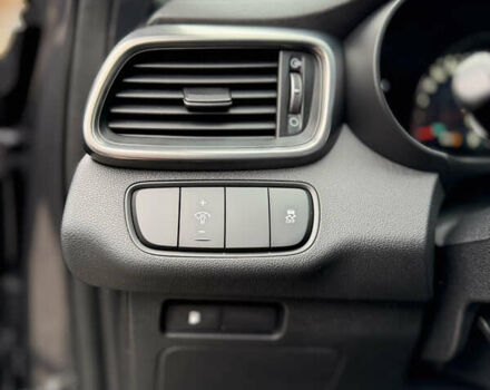 Сірий Кіа Соренто, об'ємом двигуна 2 л та пробігом 238 тис. км за 17550 $, фото 32 на Automoto.ua