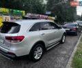 Киа Соренто 2015 в Киеве на Automoto.ua Серый Киа Соренто, объемом двигателя 0 л и пробегом 205 тыс. км за 17500 $, фото 3 на Automoto.ua