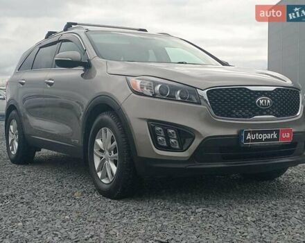 Серый Киа Соренто, объемом двигателя 3.3 л и пробегом 198 тыс. км за 16990 $, фото 2 на Automoto.ua