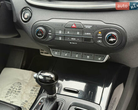 Серый Киа Соренто, объемом двигателя 2.2 л и пробегом 193 тыс. км за 22222 $, фото 46 на Automoto.ua