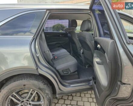 Серый Киа Соренто, объемом двигателя 2.2 л и пробегом 150 тыс. км за 22300 $, фото 20 на Automoto.ua