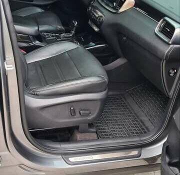 Сірий Кіа Соренто, об'ємом двигуна 2.2 л та пробігом 256 тис. км за 25300 $, фото 20 на Automoto.ua