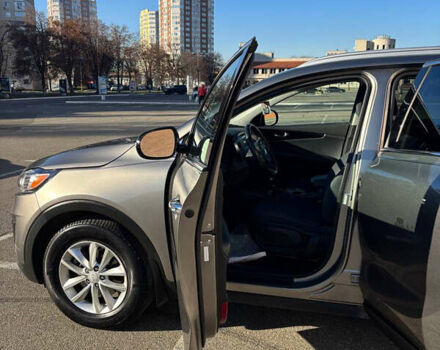 Серый Киа Соренто, объемом двигателя 2.36 л и пробегом 103 тыс. км за 14300 $, фото 15 на Automoto.ua