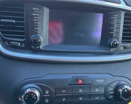 Серый Киа Соренто, объемом двигателя 2.4 л и пробегом 129 тыс. км за 14500 $, фото 10 на Automoto.ua