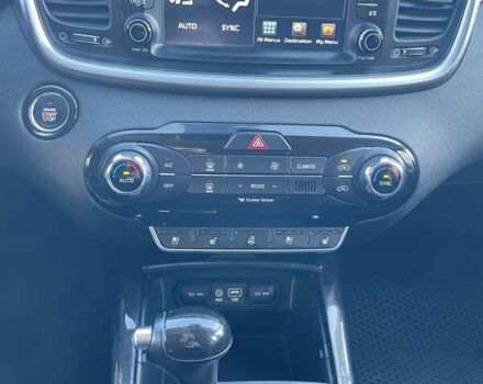 Серый Киа Соренто, объемом двигателя 2.2 л и пробегом 251 тыс. км за 17500 $, фото 9 на Automoto.ua