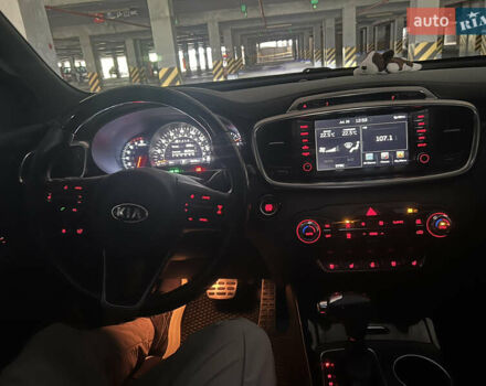 Киа Соренто 2015 в Хмельницком на Automoto.ua Серый Киа Соренто, объемом двигателя 3.34 л и пробегом 143 тыс. км за 19000 $, фото 4 на Automoto.ua