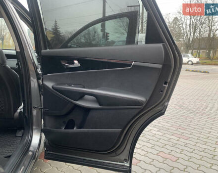 Серый Киа Соренто, объемом двигателя 2.2 л и пробегом 179 тыс. км за 21700 $, фото 52 на Automoto.ua