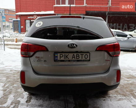 Серый Киа Соренто, объемом двигателя 2.4 л и пробегом 77 тыс. км за 12900 $, фото 6 на Automoto.ua