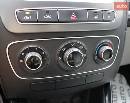 Серый Киа Соренто, объемом двигателя 2.4 л и пробегом 77 тыс. км за 12900 $, фото 26 на Automoto.ua