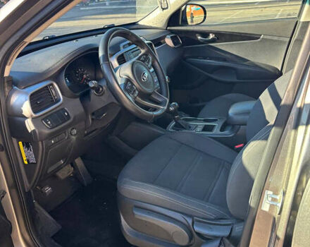 Серый Киа Соренто, объемом двигателя 2.36 л и пробегом 103 тыс. км за 14300 $, фото 17 на Automoto.ua