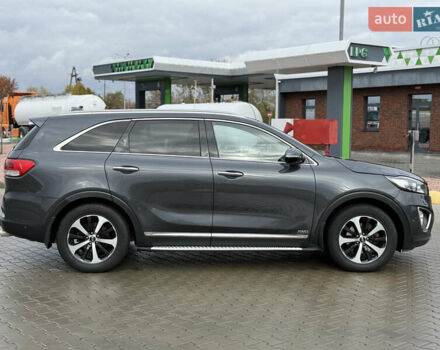 Киа Соренто 2015 в Луцке на Automoto.ua Серый Киа Соренто, объемом двигателя 2 л и пробегом 238 тыс. км за 17700 $, фото 3 на Automoto.ua