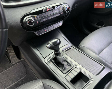 Серый Киа Соренто, объемом двигателя 2 л и пробегом 108 тыс. км за 19700 $, фото 24 на Automoto.ua