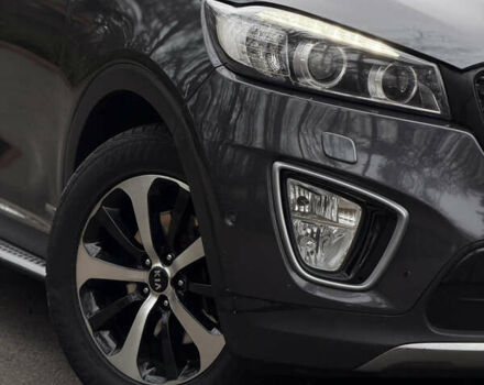 Сірий Кіа Соренто, об'ємом двигуна 2 л та пробігом 238 тис. км за 17550 $, фото 22 на Automoto.ua