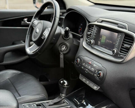 Киа Соренто 2015 в Луцке на Automoto.ua Серый Киа Соренто, объемом двигателя 2 л и пробегом 238 тыс. км за 17700 $, фото 38 на Automoto.ua