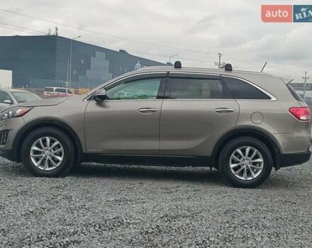Серый Киа Соренто, объемом двигателя 3.3 л и пробегом 198 тыс. км за 16990 $, фото 7 на Automoto.ua