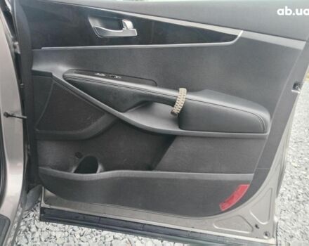 Сірий Кіа Соренто, об'ємом двигуна 3.3 л та пробігом 198 тис. км за 16990 $, фото 26 на Automoto.ua