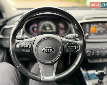 Сірий Кіа Соренто, об'ємом двигуна 2 л та пробігом 238 тис. км за 17550 $, фото 50 на Automoto.ua