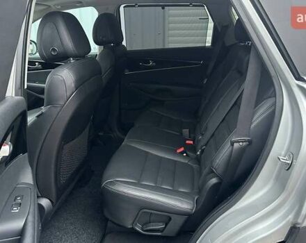 Сірий Кіа Соренто, об'ємом двигуна 2.2 л та пробігом 180 тис. км за 18500 $, фото 18 на Automoto.ua