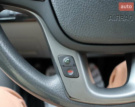 Серый Киа Соренто, объемом двигателя 2.4 л и пробегом 77 тыс. км за 12900 $, фото 21 на Automoto.ua