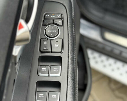 Киа Соренто 2015 в Луцке на Automoto.ua Серый Киа Соренто, объемом двигателя 2 л и пробегом 238 тыс. км за 17700 $, фото 31 на Automoto.ua