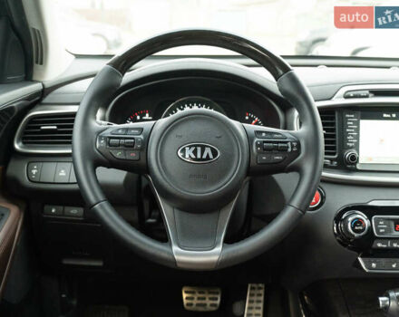 Серый Киа Соренто, объемом двигателя 2 л и пробегом 133 тыс. км за 20700 $, фото 15 на Automoto.ua