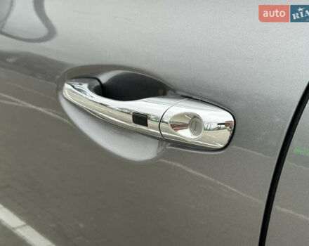 Сірий Кіа Соренто, об'ємом двигуна 2.2 л та пробігом 180 тис. км за 18500 $, фото 23 на Automoto.ua