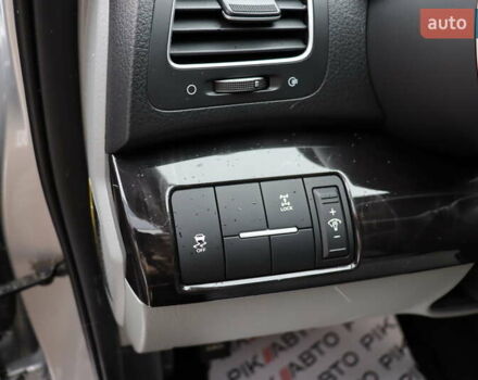 Серый Киа Соренто, объемом двигателя 2.4 л и пробегом 77 тыс. км за 12900 $, фото 16 на Automoto.ua