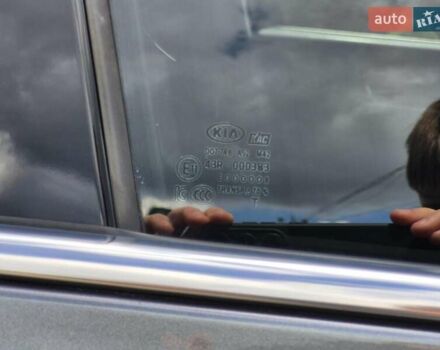 Серый Киа Соренто, объемом двигателя 2.2 л и пробегом 150 тыс. км за 22300 $, фото 28 на Automoto.ua