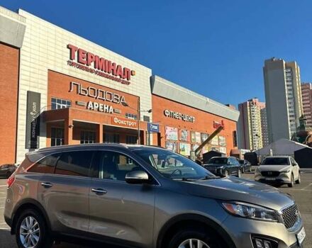 Серый Киа Соренто, объемом двигателя 2.36 л и пробегом 103 тыс. км за 15500 $, фото 2 на Automoto.ua