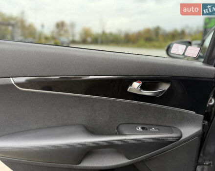 Киа Соренто 2015 в Луцке на Automoto.ua Серый Киа Соренто, объемом двигателя 2 л и пробегом 238 тыс. км за 17700 $, фото 48 на Automoto.ua