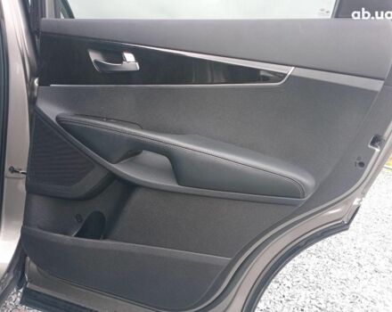 Сірий Кіа Соренто, об'ємом двигуна 3.3 л та пробігом 198 тис. км за 16990 $, фото 23 на Automoto.ua
