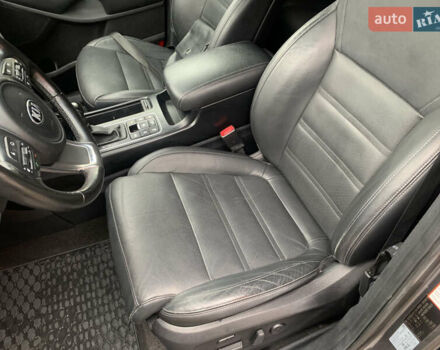 Серый Киа Соренто, объемом двигателя 2.2 л и пробегом 179 тыс. км за 21700 $, фото 39 на Automoto.ua