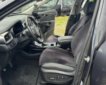 Сірий Кіа Соренто, об'ємом двигуна 2.2 л та пробігом 250 тис. км за 18500 $, фото 9 на Automoto.ua