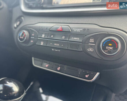 Сірий Кіа Соренто, об'ємом двигуна 2.2 л та пробігом 207 тис. км за 18800 $, фото 34 на Automoto.ua