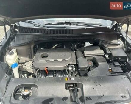 Серый Киа Соренто, объемом двигателя 2.36 л и пробегом 116 тыс. км за 19200 $, фото 10 на Automoto.ua