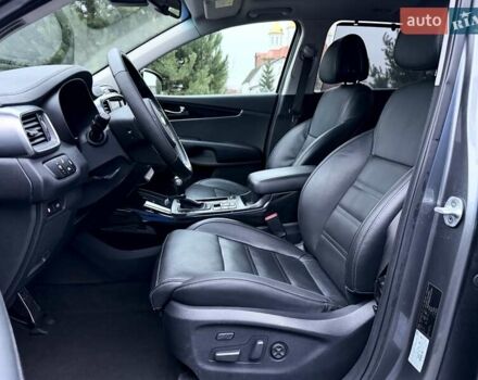 Серый Киа Соренто, объемом двигателя 2.2 л и пробегом 193 тыс. км за 21300 $, фото 26 на Automoto.ua