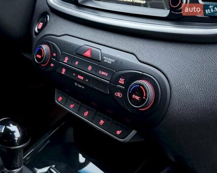 Серый Киа Соренто, объемом двигателя 2.2 л и пробегом 193 тыс. км за 21300 $, фото 45 на Automoto.ua