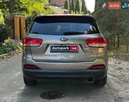 Серый Киа Соренто, объемом двигателя 2.4 л и пробегом 157 тыс. км за 14440 $, фото 7 на Automoto.ua