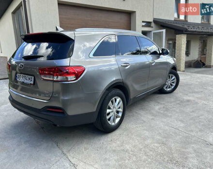 Серый Киа Соренто, объемом двигателя 2.36 л и пробегом 188 тыс. км за 14999 $, фото 4 на Automoto.ua