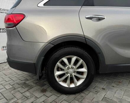 Сірий Кіа Соренто, об'ємом двигуна 2.4 л та пробігом 214 тис. км за 10900 $, фото 4 на Automoto.ua